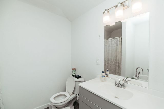 1956 West Atlantic Street, Springfield, MO 65803