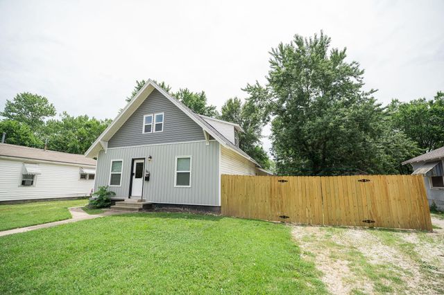 1956 West Atlantic Street, Springfield, MO 65803