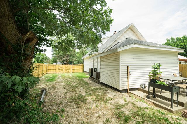 1956 West Atlantic Street, Springfield, MO 65803