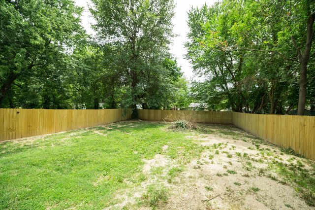 1956 West Atlantic Street, Springfield, MO 65803
