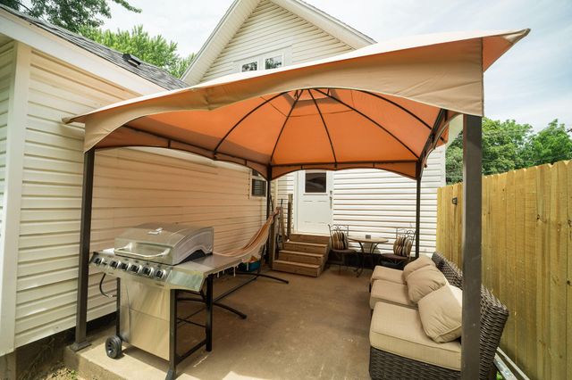 1956 West Atlantic Street, Springfield, MO 65803