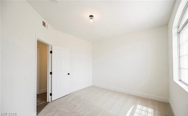 1300 South Arlington Street 204, Las Vegas, NV 89104