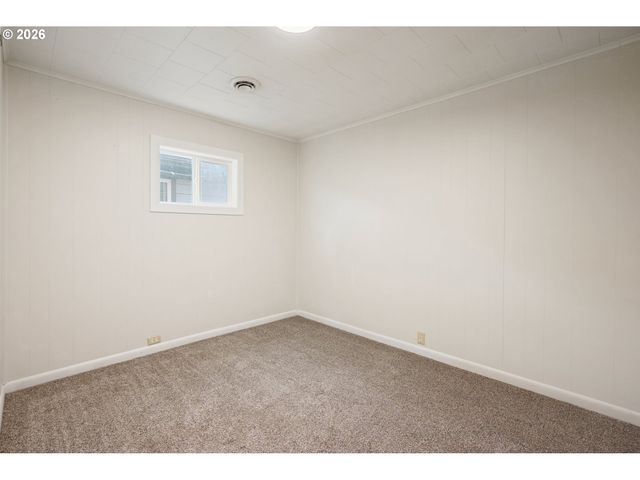 302 23RD Ave, Longview, WA 98632