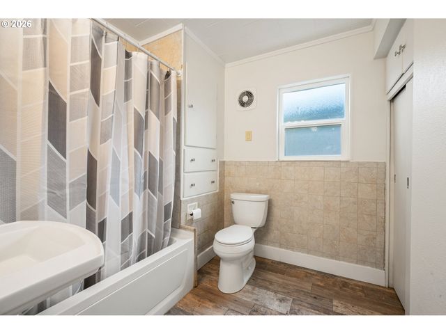 302 23RD Ave, Longview, WA 98632