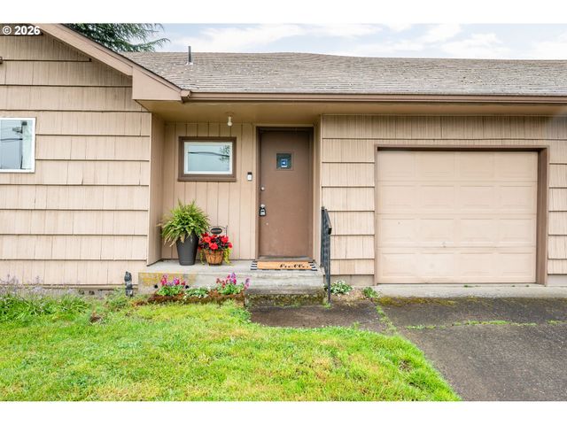 302 23RD Ave, Longview, WA 98632