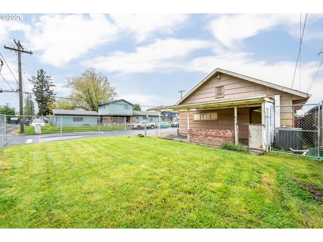 302 23RD Ave, Longview, WA 98632