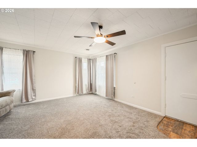302 23RD Ave, Longview, WA 98632