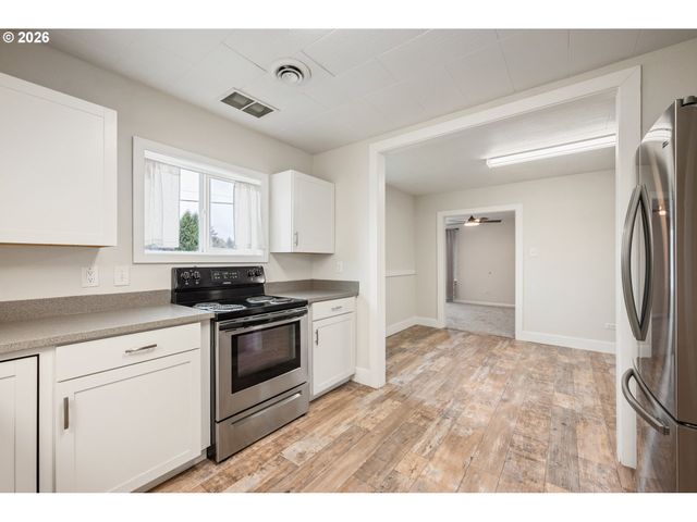 302 23RD Ave, Longview, WA 98632