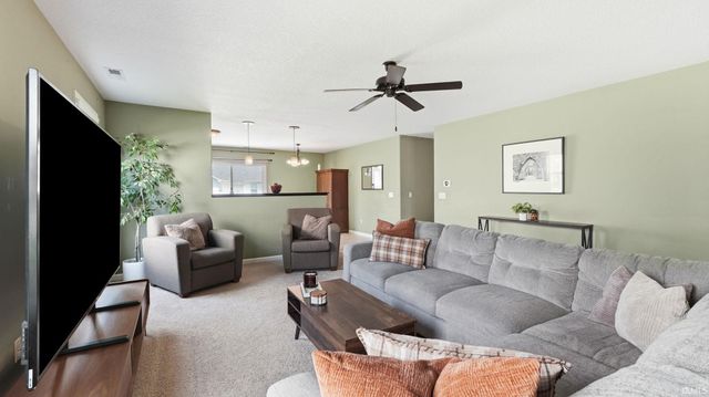 1920 Black Bear Drive, Fort Wayne, IN 46808