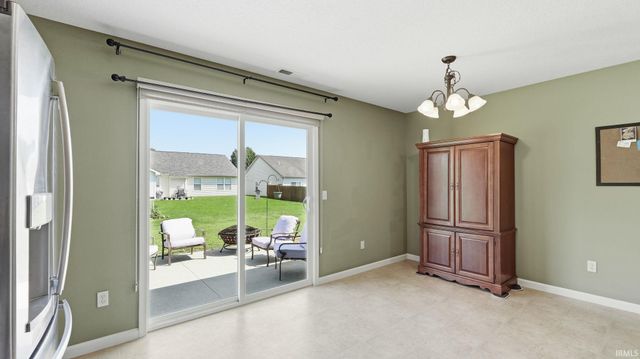 1920 Black Bear Drive, Fort Wayne, IN 46808