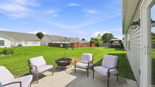 1920 Black Bear Drive, Fort Wayne, IN 46808
