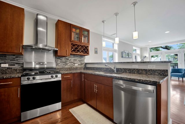 5006 N WESTERN Avenue 2, Chicago, IL 60625