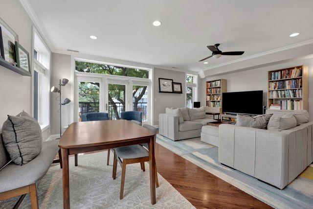 5006 N WESTERN Avenue 2, Chicago, IL 60625