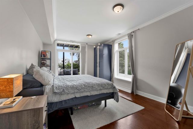 5006 N WESTERN Avenue 2, Chicago, IL 60625