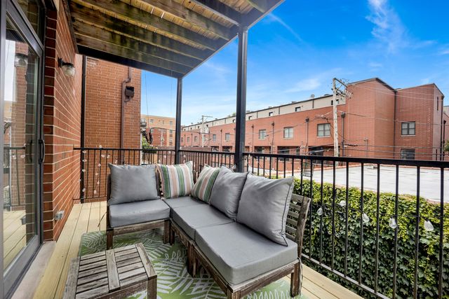 5006 N WESTERN Avenue 2, Chicago, IL 60625