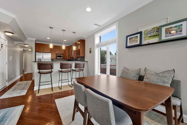 5006 N WESTERN Avenue 2, Chicago, IL 60625