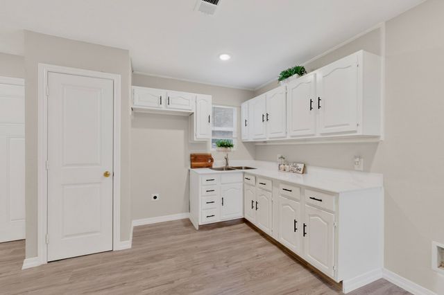 3047 Marjorie Avenue, Dallas, TX 75216