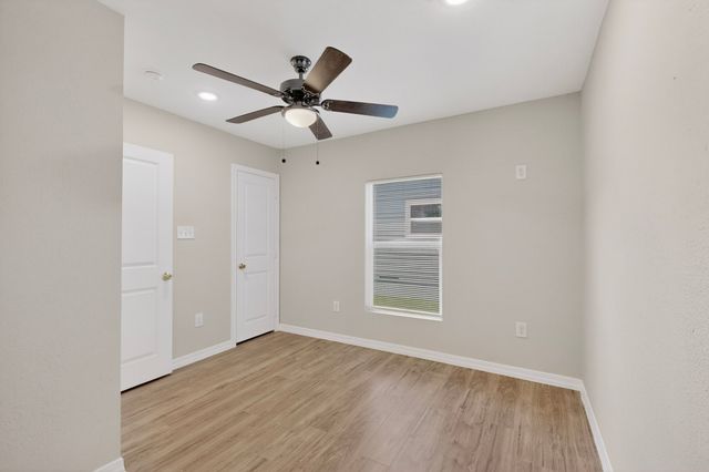3047 Marjorie Avenue, Dallas, TX 75216