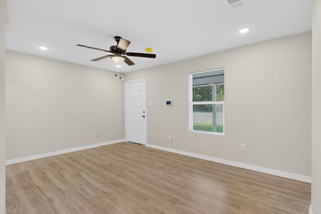 3047 Marjorie Avenue, Dallas, TX 75216