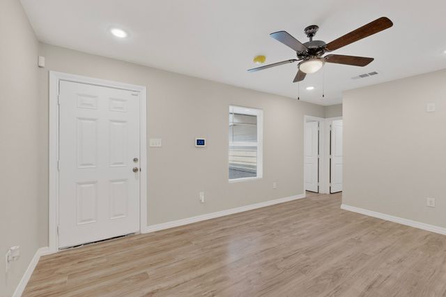 3047 Marjorie Avenue, Dallas, TX 75216
