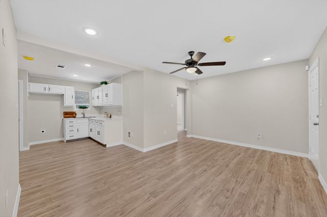 3047 Marjorie Avenue, Dallas, TX 75216