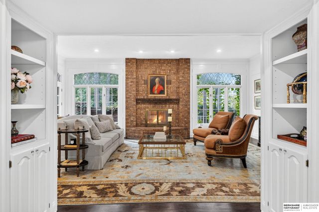 1110 S 112th Plaza, Omaha, NE 68144