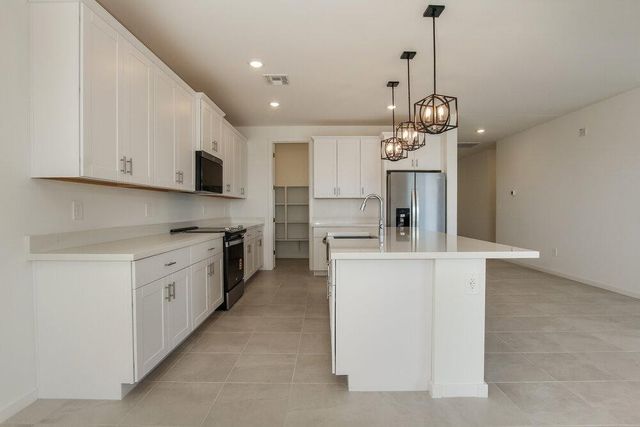 5440 S 245th Avenue, Buckeye, AZ 85326
