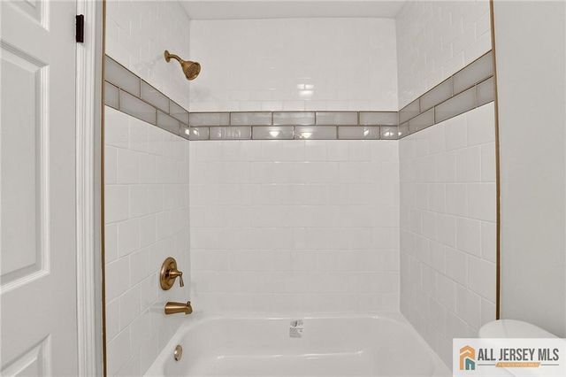 4 James Madison Court B, Monroe, NJ 08831
