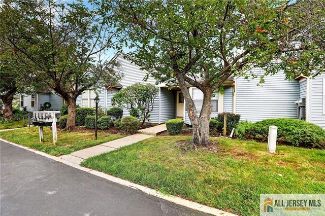 4 James Madison Court B, Monroe, NJ 08831