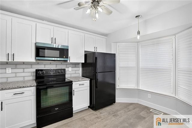 4 James Madison Court B, Monroe, NJ 08831