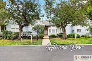 4 James Madison Court B, Monroe, NJ 08831