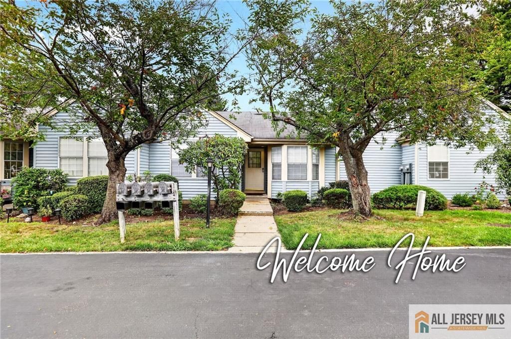 4 James Madison Court B, Monroe, NJ 08831