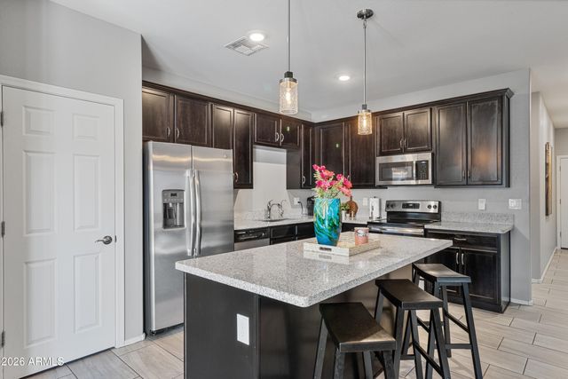 4079 W WINSTON Drive, Laveen, AZ 85339