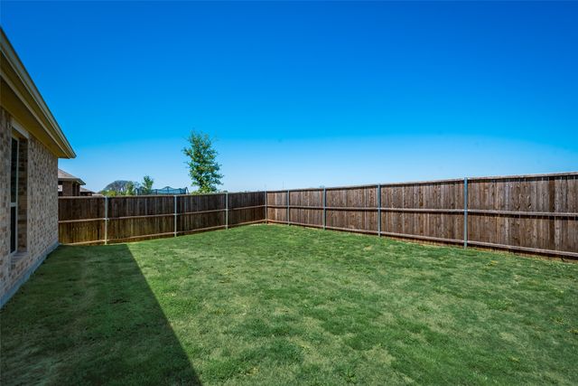 1211 Freestone Drive, Melissa, TX 75454