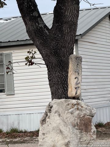 1427 Black Powder, San Antonio, TX 78264