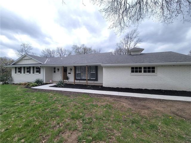 10413 E 65th Street, Raytown, MO 64133