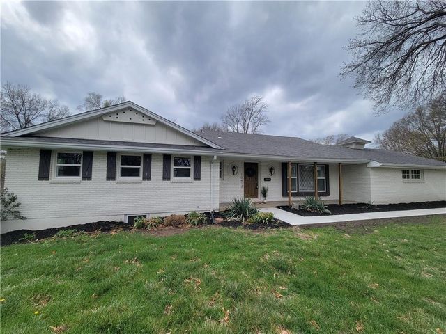 10413 E 65th Street, Raytown, MO 64133