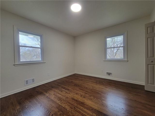 10413 E 65th Street, Raytown, MO 64133