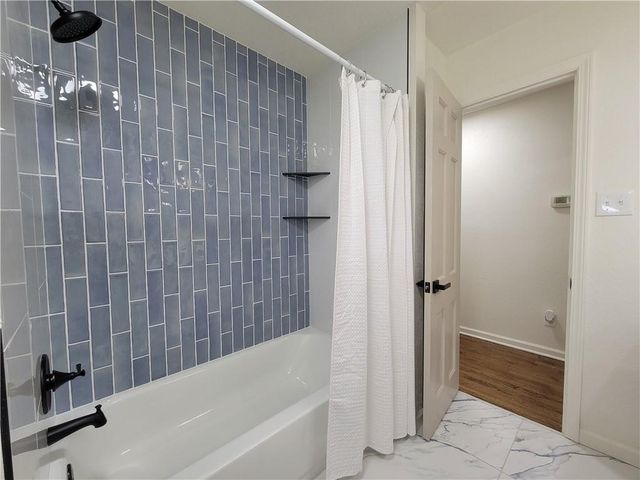 10413 E 65th Street, Raytown, MO 64133