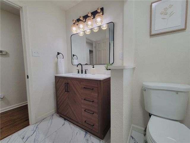 10413 E 65th Street, Raytown, MO 64133