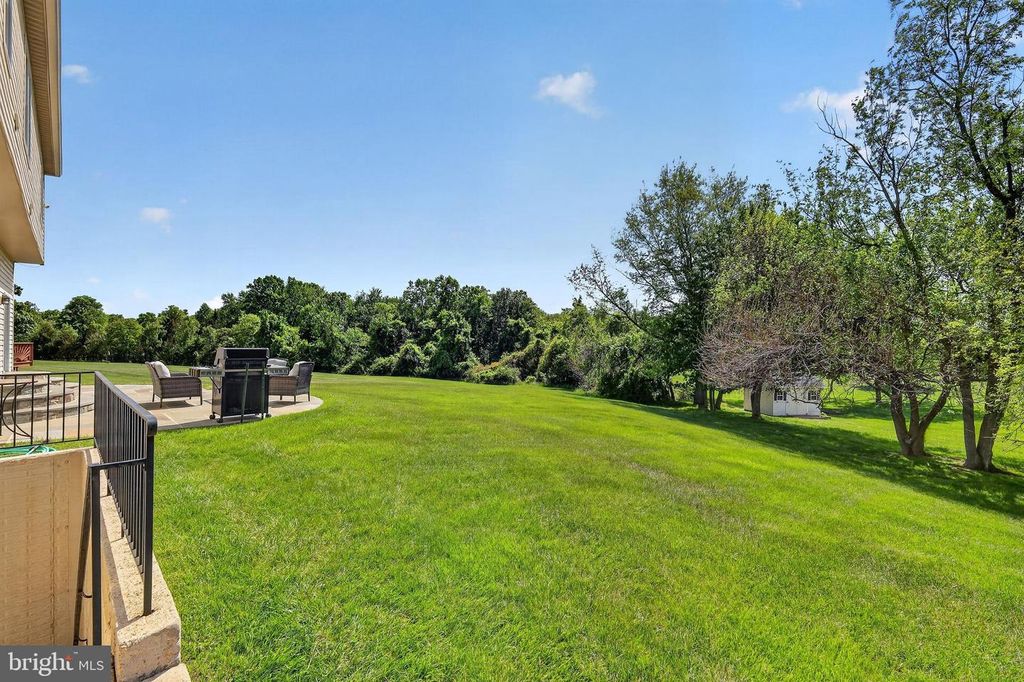 Image 59 of property listing at 3303 LYNCREST CT, Burtonsville, MD 20866