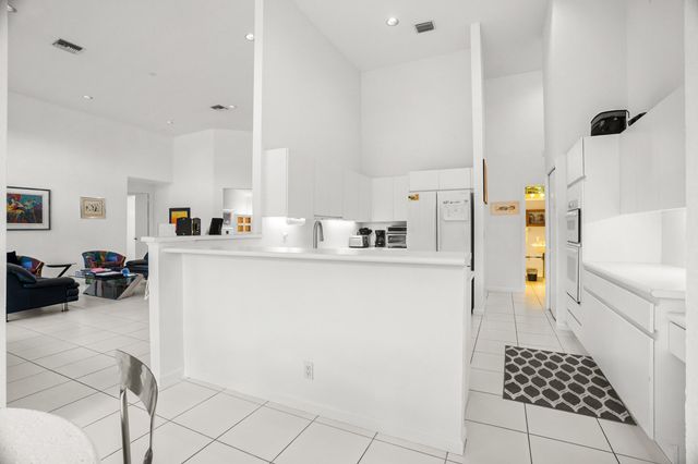 7946 SHELBY Circle, Boca Raton, FL 33496