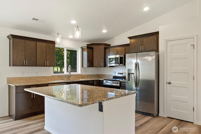 1507 S 5th Street, Dayton, WA 99328