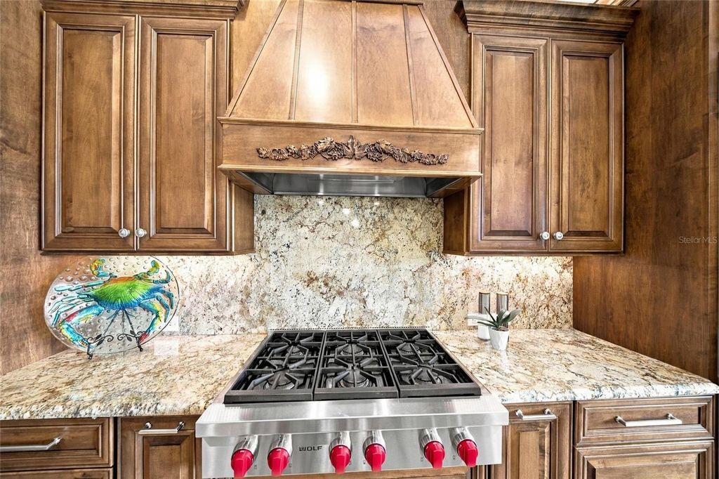 Image 18 of property listing at 613 REGATTA WAY, Bradenton, FL 34208