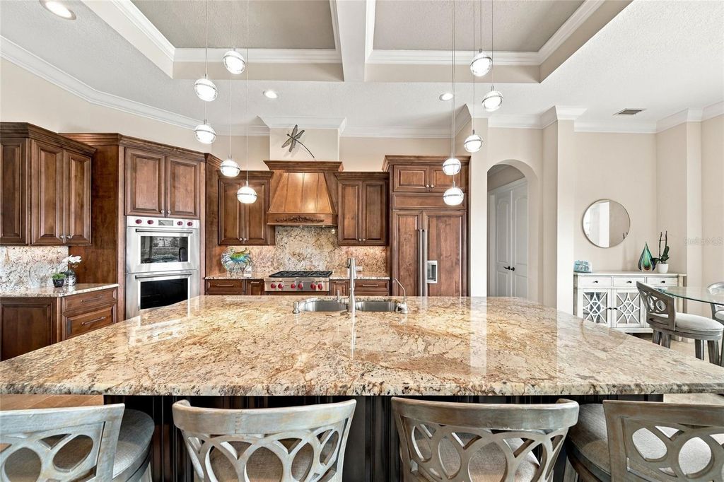 Image 20 of property listing at 613 REGATTA WAY, Bradenton, FL 34208