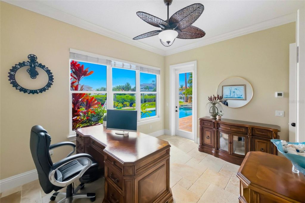 Image 27 of property listing at 613 REGATTA WAY, Bradenton, FL 34208