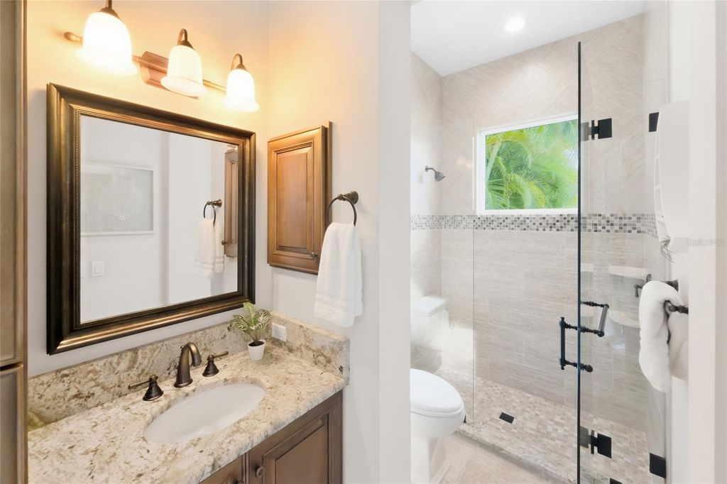 Image 28 of property listing at 613 REGATTA WAY, Bradenton, FL 34208