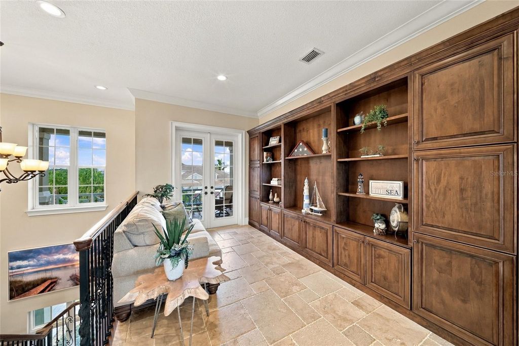 Image 32 of property listing at 613 REGATTA WAY, Bradenton, FL 34208