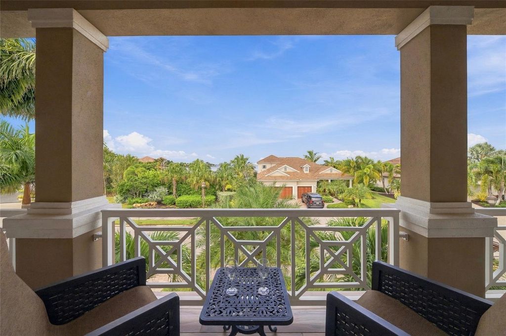 Image 33 of property listing at 613 REGATTA WAY, Bradenton, FL 34208