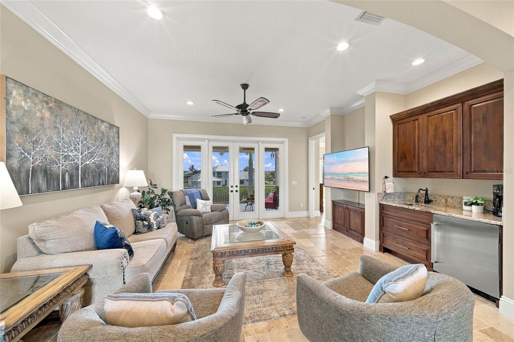 Image 35 of property listing at 613 REGATTA WAY, Bradenton, FL 34208